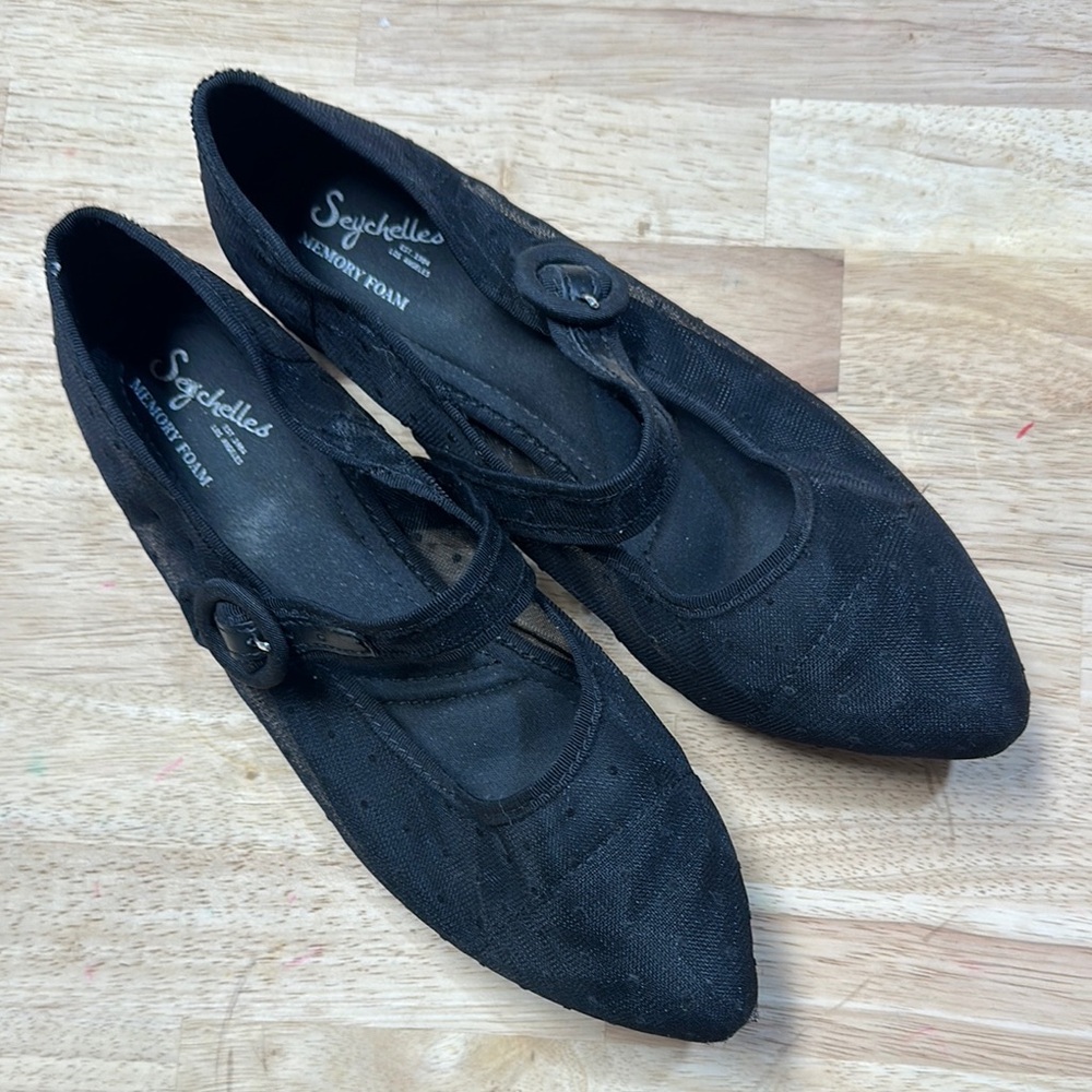 Seychelles Memory Foam Black Women's Flats